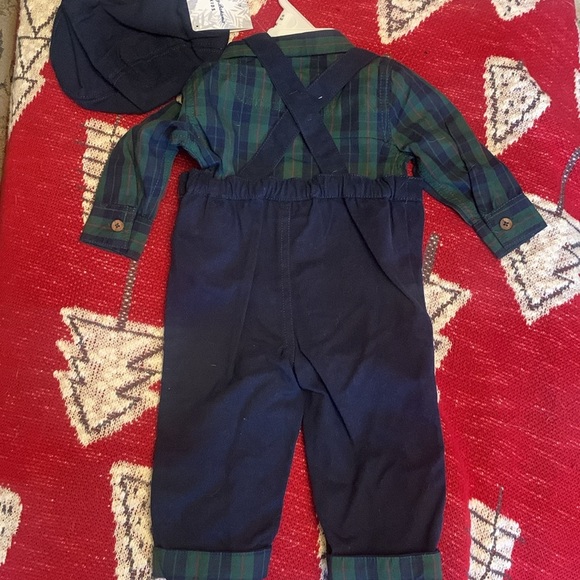 Tommy Bahama Boys Christmas Flannel Overalls Set & Newsboy Cap Hat NEW - Picture 5 of 5